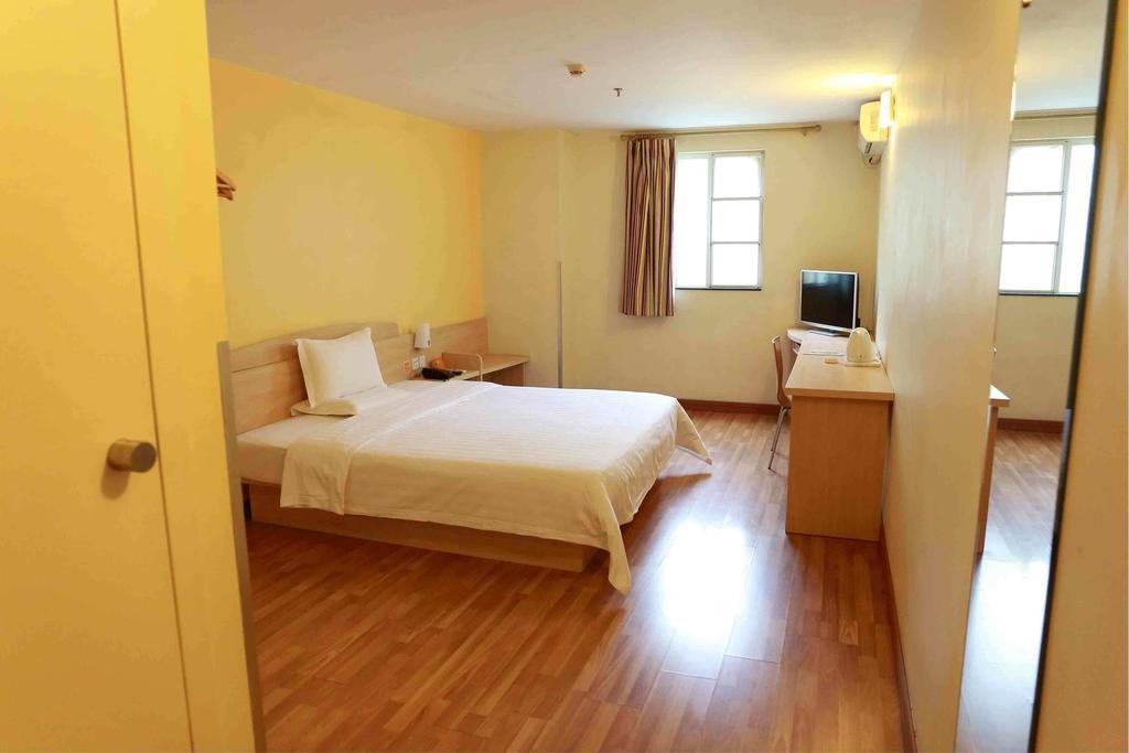 7Days Inn Chongqing Wanzhou Gaosuntang Стая снимка